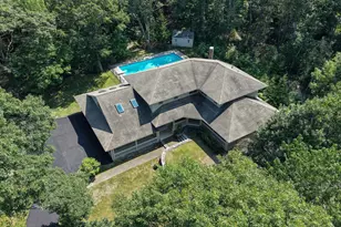 18 Channel View Rd, Cape Elizabeth, ME 04107 - Photo 2