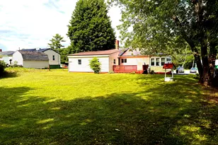 244 Bates St, Millinocket, ME 04462 - Photo 6