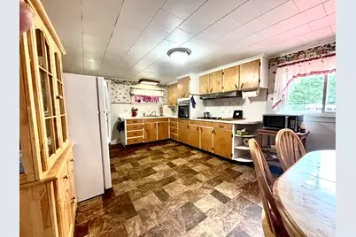 244 Bates Street, Millinocket, ME 04462 - Photo 10