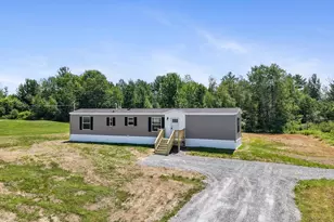 32 Indian Heights Dr, Saint Albans, ME 04971 - Photo 1