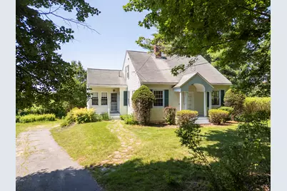 208 Falmouth Road, Falmouth, ME 04105 - Photo 2