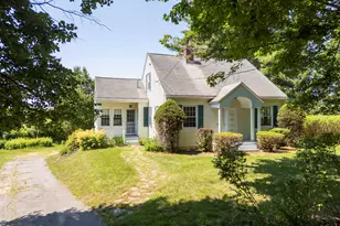 208 Falmouth Rd, Falmouth, ME 04105 - Photo 2