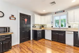 19 Mackworth Ln, Cumberland, ME 04110 - Photo 8