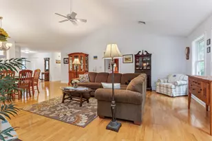 19 Mackworth Ln, Cumberland, ME 04110 - Photo 6