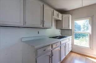 41 Hyler St, Thomaston, ME 04861 - Photo 34