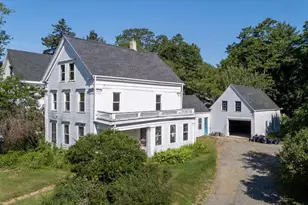 41 Hyler St, Thomaston, ME 04861 - Photo 2