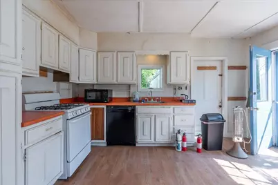 41 Hyler Street, Thomaston, ME 04861 - Photo 12