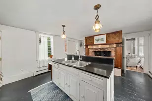 28 Pleasant St, Waldoboro, ME 04572 - Photo 4