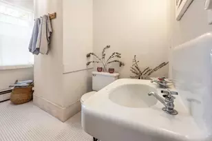 28 Pleasant St, Waldoboro, ME 04572 - Photo 32