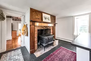 28 Pleasant St, Waldoboro, ME 04572 - Photo 4