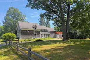 9 Laurel St, Ellsworth, ME 04605 - Photo 2