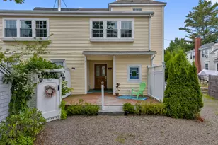 19 Mountain St, Camden, ME 04843 - Photo 10