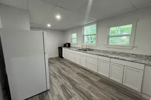 127 Anson St, Farmington, ME 04938 - Photo 4