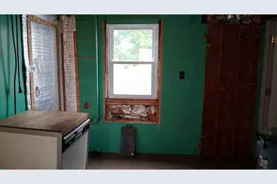 380 Clinton Avenue, Winslow, ME 04901 - Photo 18