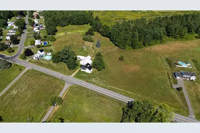 380 Clinton Avenue, Winslow, ME 04901 - Photo 10