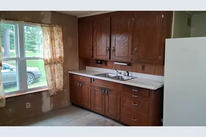 380 Clinton Avenue, Winslow, ME 04901 - Photo 6