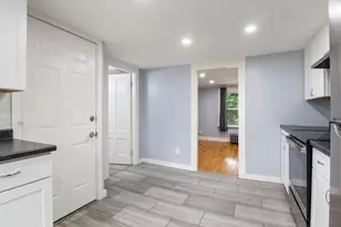 51 9th St, Auburn, ME 04210 - Photo 8