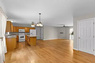 16 Marsh View Dr, Turner, ME 04282 - Photo 8