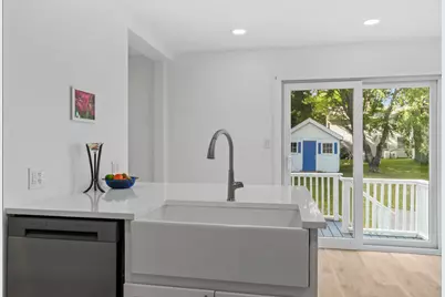 16 Eastern Avenue, Boothbay Harbor, ME 04538 - Photo 20