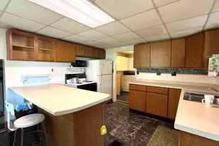 69 Liberty St, Dexter, ME 04930 - Photo 12