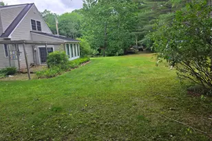 137 Barlen St, Farmington, ME 04938 - Photo 8