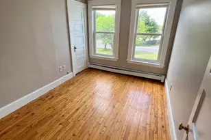 1079 Turner St, Auburn, ME 04210 - Photo 10