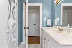 43 Bates St, Yarmouth, ME 04096 - Photo 16