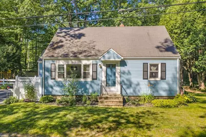 43 Bates Street, Yarmouth, ME 04096 - Photo 2