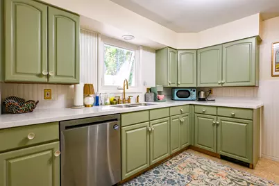 21 Vernon Road, Cape Elizabeth, ME 04107 - Photo 2