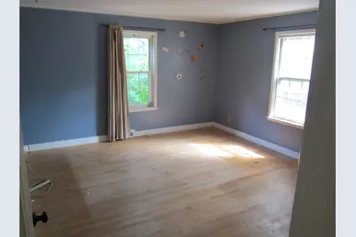 9 Charles Street, Lewiston, ME 04240 - Photo 4