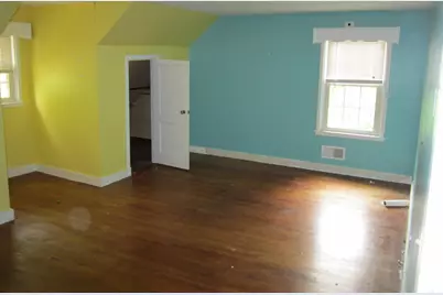 9 Charles Street, Lewiston, ME 04240 - Photo 6