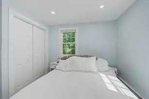 26 Kathy Ln, Cumberland, ME 04021 - Photo 14