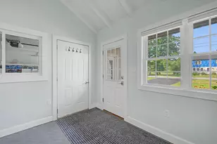 26 Kathy Ln, Cumberland, ME 04021 - Photo 4