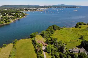 70 N Shore Dr, Owls Head, ME 04854 - Photo 2