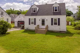 38 Bonnybriar Rd, South Portland, ME 04106 - Photo 2