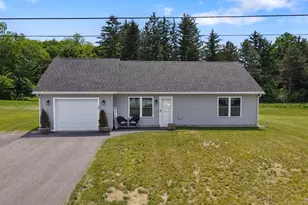 47 Stearns Farm Rd, Hampden, ME 04444 - Photo 2