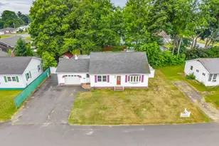 18 Grove St, East Millinocket, ME 04430 - Photo 44