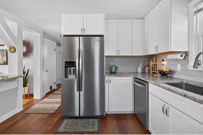 147 Rowe Avenue, Portland, ME 04102 - Photo 8