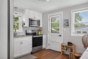 147 Rowe Ave, Portland, ME 04102 - Photo 6