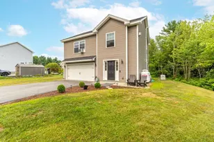 33 Gray Rd, Cumberland, ME 04021 - Photo 2