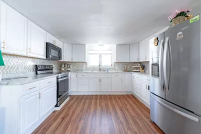 25 Green Street, Saco, ME 04072 - Photo 12