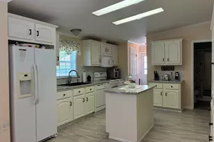 1 Karen St, Palmyra, ME 04965 - Photo 8