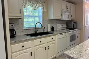 1 Karen St, Palmyra, ME 04965 - Photo 6