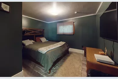 46 Edwards Street, Lincoln, ME 04457 - Photo 10