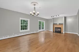 24 Brackett St, Portland, ME 04102 - Photo 10