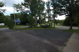 14 New York St, Millinocket, ME 04462 - Photo 44