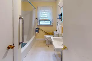 685 Mohawk Rd, Lincoln, ME 04457 - Photo 16