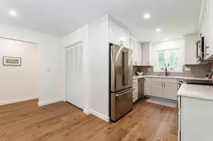 80 Camden St, Rockport, ME 04856 - Photo 6