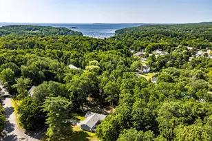 80 Camden St, Rockport, ME 04856 - Photo 2