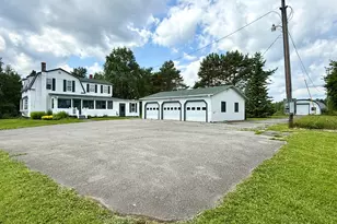 235 Washburn St, Caribou, ME 04736 - Photo 4